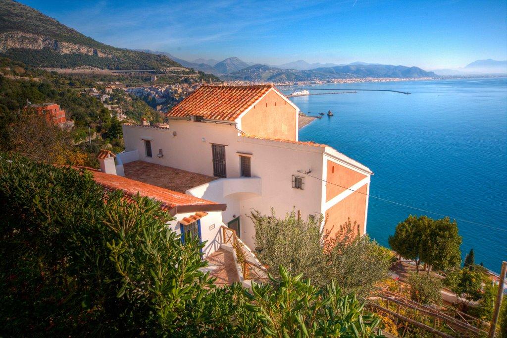 Impressive Villa with incredible sea view - 20