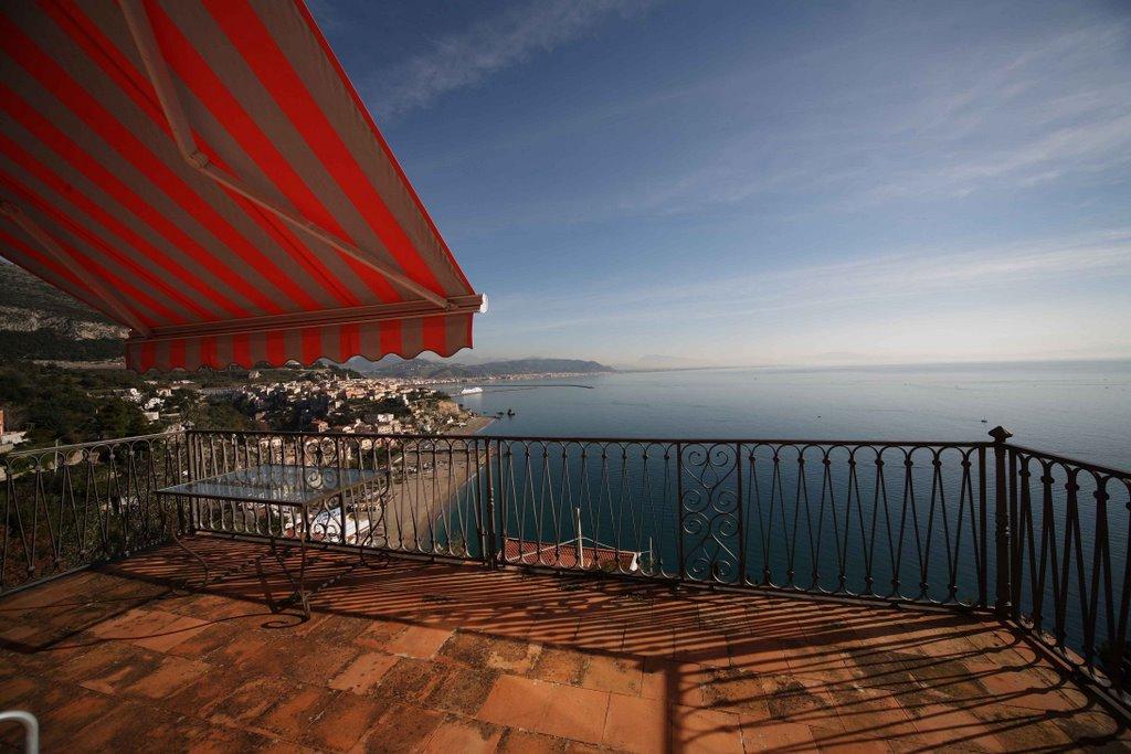 Impressive Villa with incredible sea view - 23