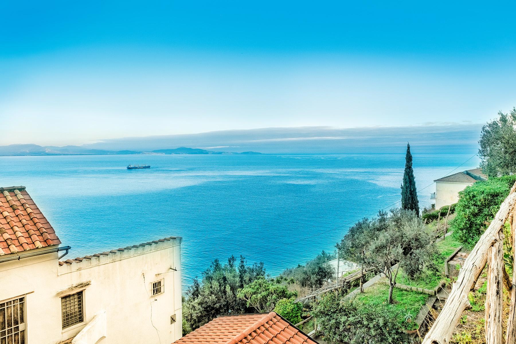 Impressive Villa with incredible sea view - 9