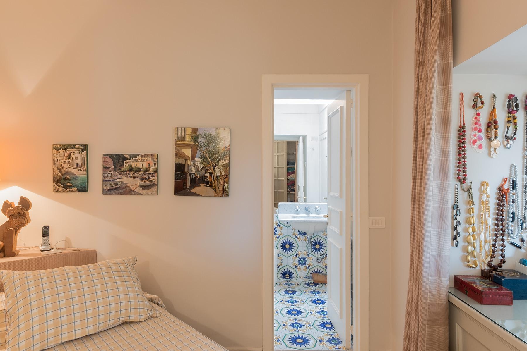 Wunderschöne fein restaurierte Penthouse im Capri Stadtzentrum - 16