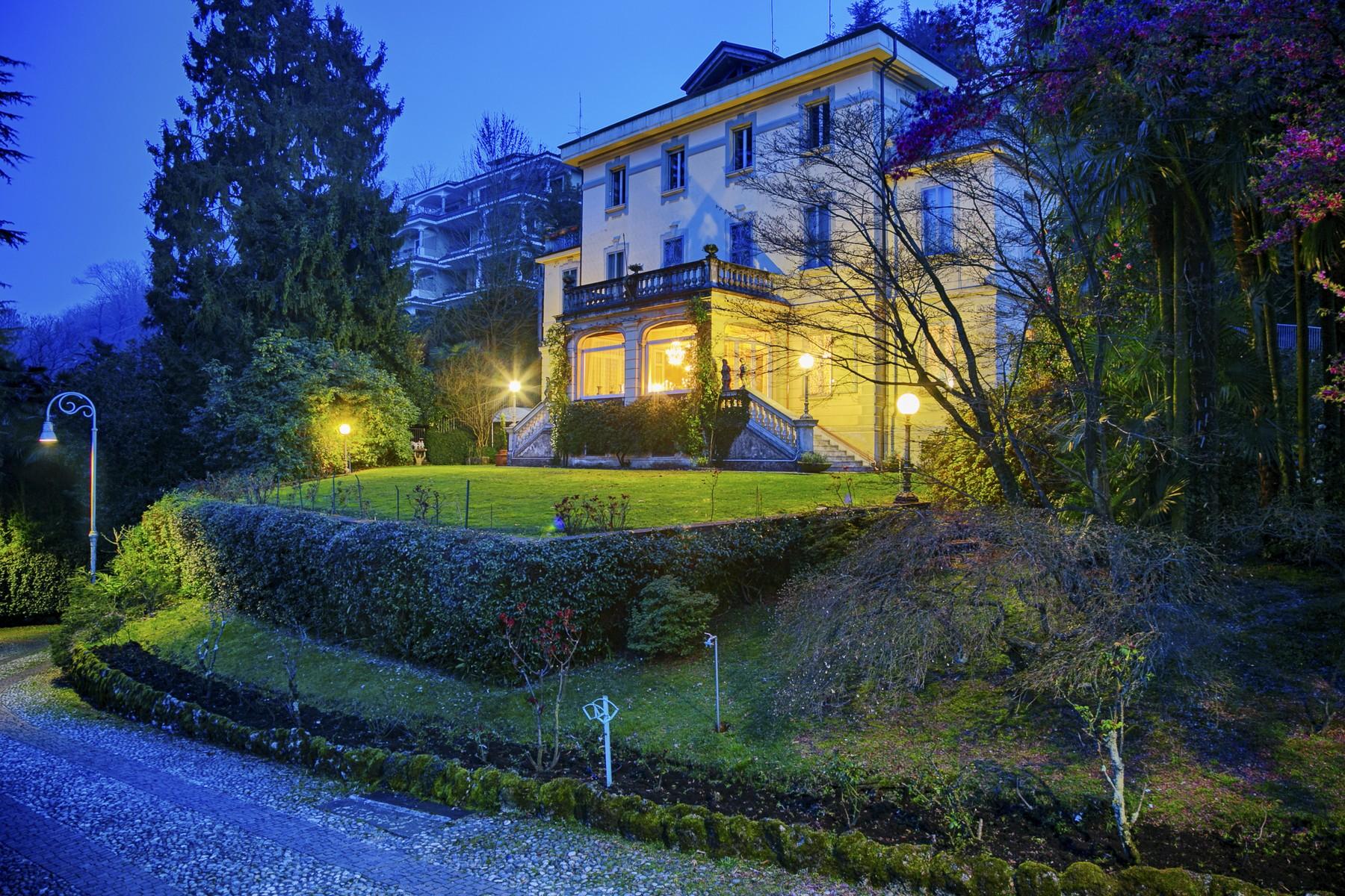 Renowned villa with amazing views on Lake Maggiore - 4