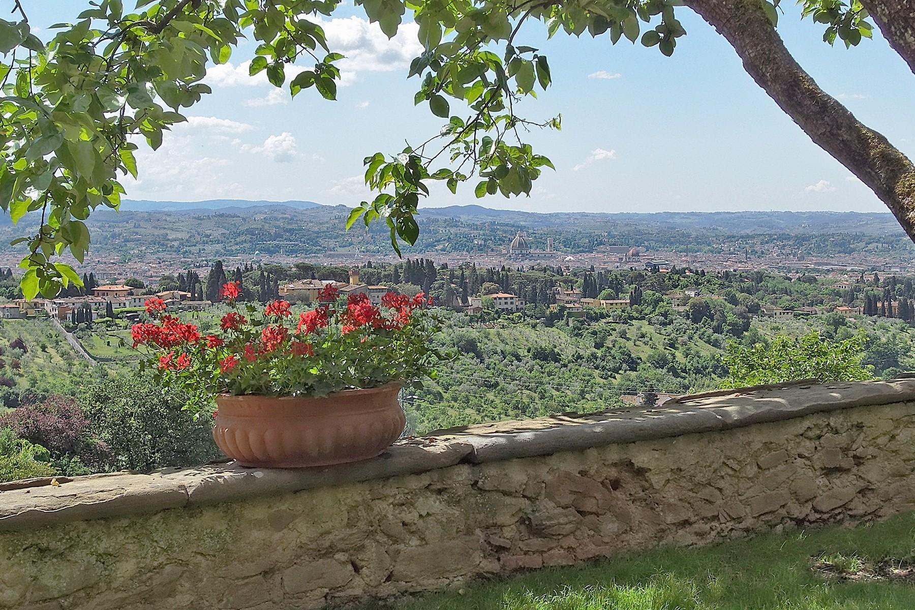 Merveilleuse villa avec piscine sur les collines de Florence - 22