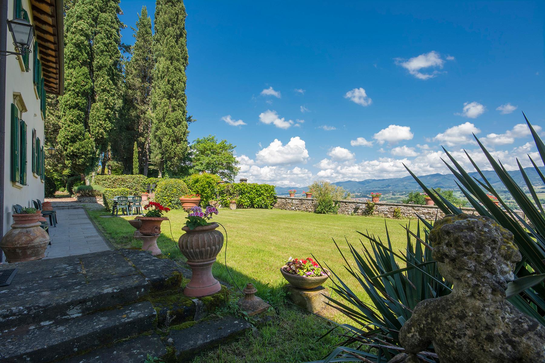 Fascinating villa in the Val di Sieve area - 2