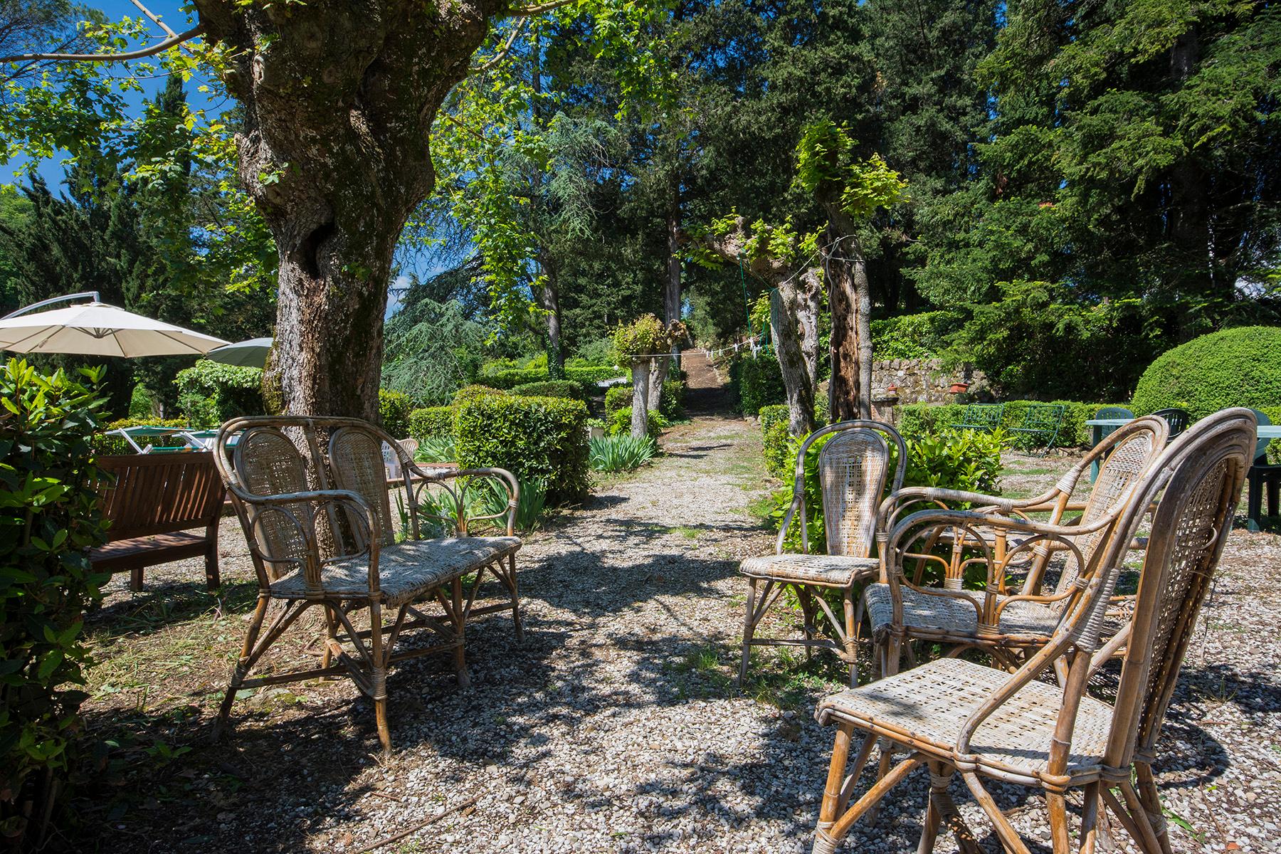Fascinating villa in the Val di Sieve area - 4