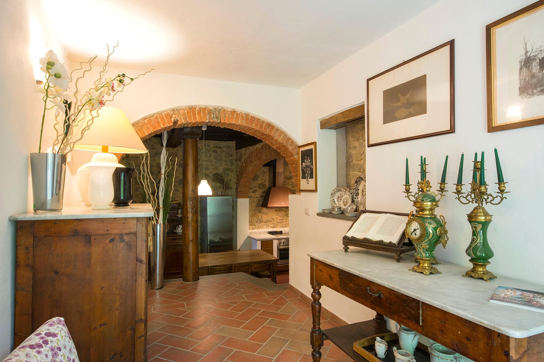 Fascinating villa in the Val di Sieve area - 21