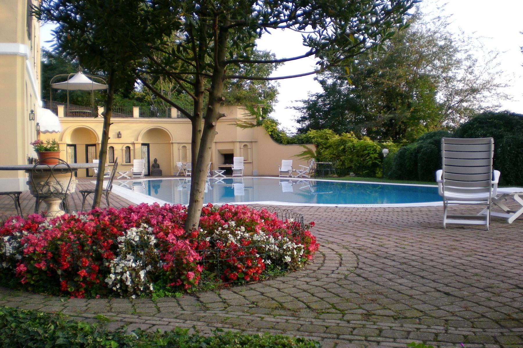 Luxuriöse historische Villa mit privatem Park und Pool - 2