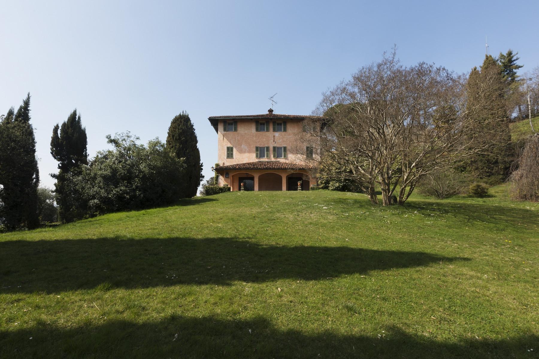 Historische Villa auf dem Land von Biella - 22