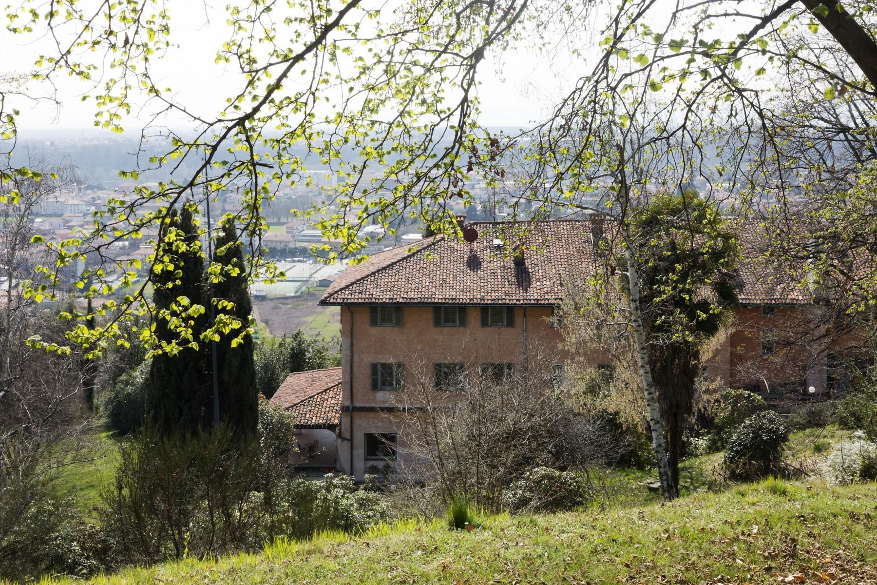 Historische Villa auf dem Land von Biella - 21
