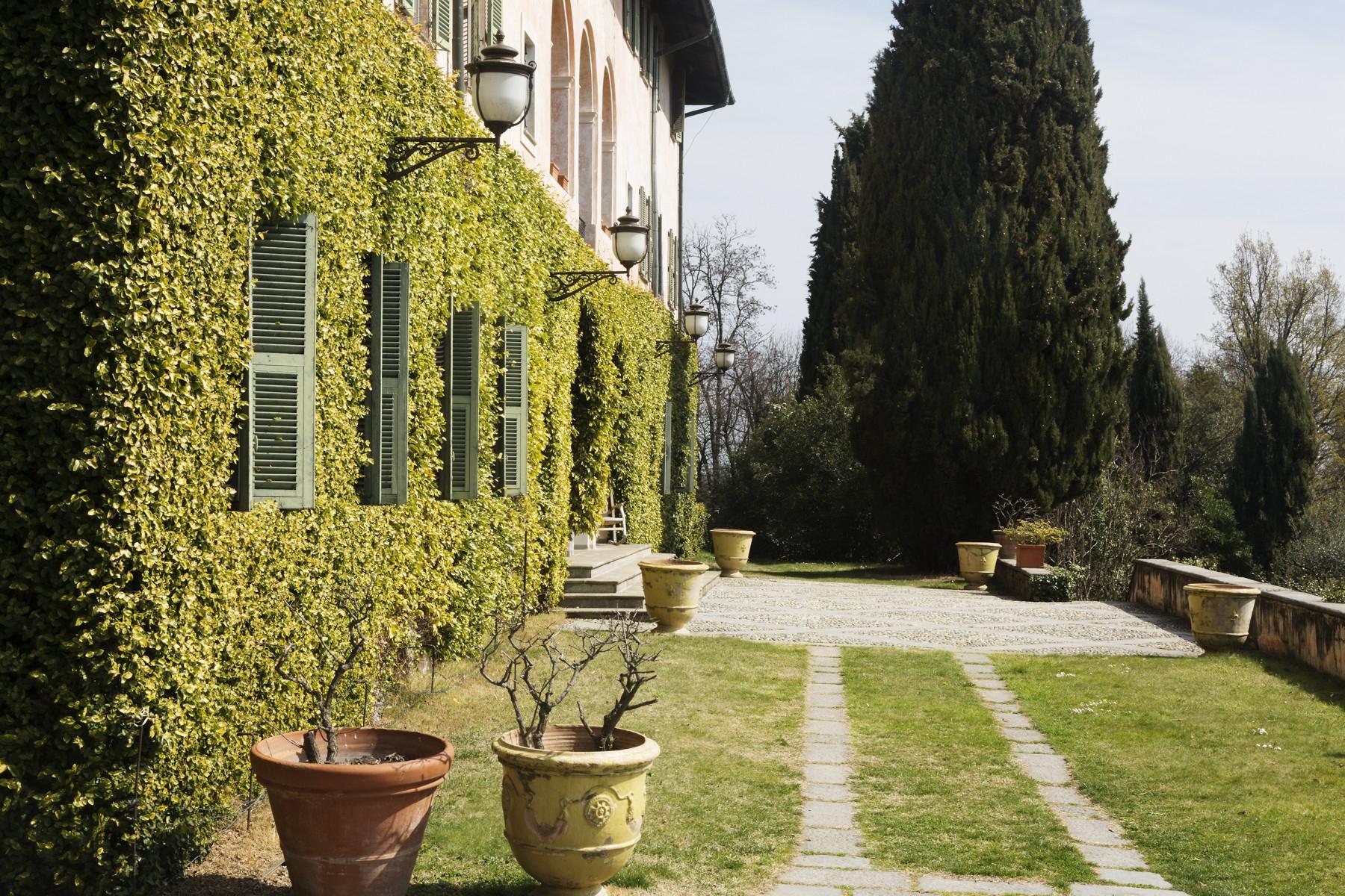 Historische Villa auf dem Land von Biella - 5