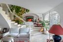 Affascinante proprietà a pochi passi dal mare, in vendita, Napoli | Sotheby’s Realty Italy - 4