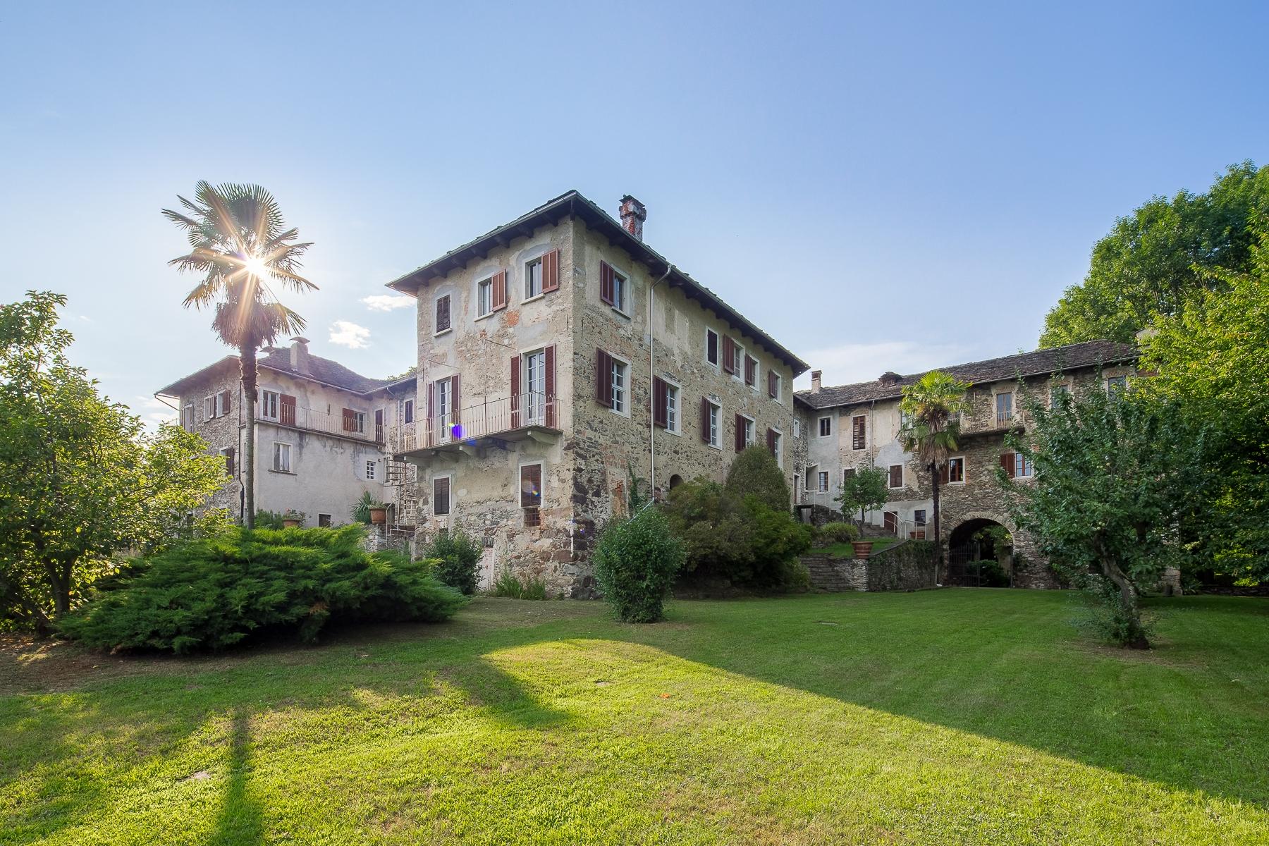 Ex-Convent and XIX-century Villa on Sacro Monte - Orta San Giulio - 2