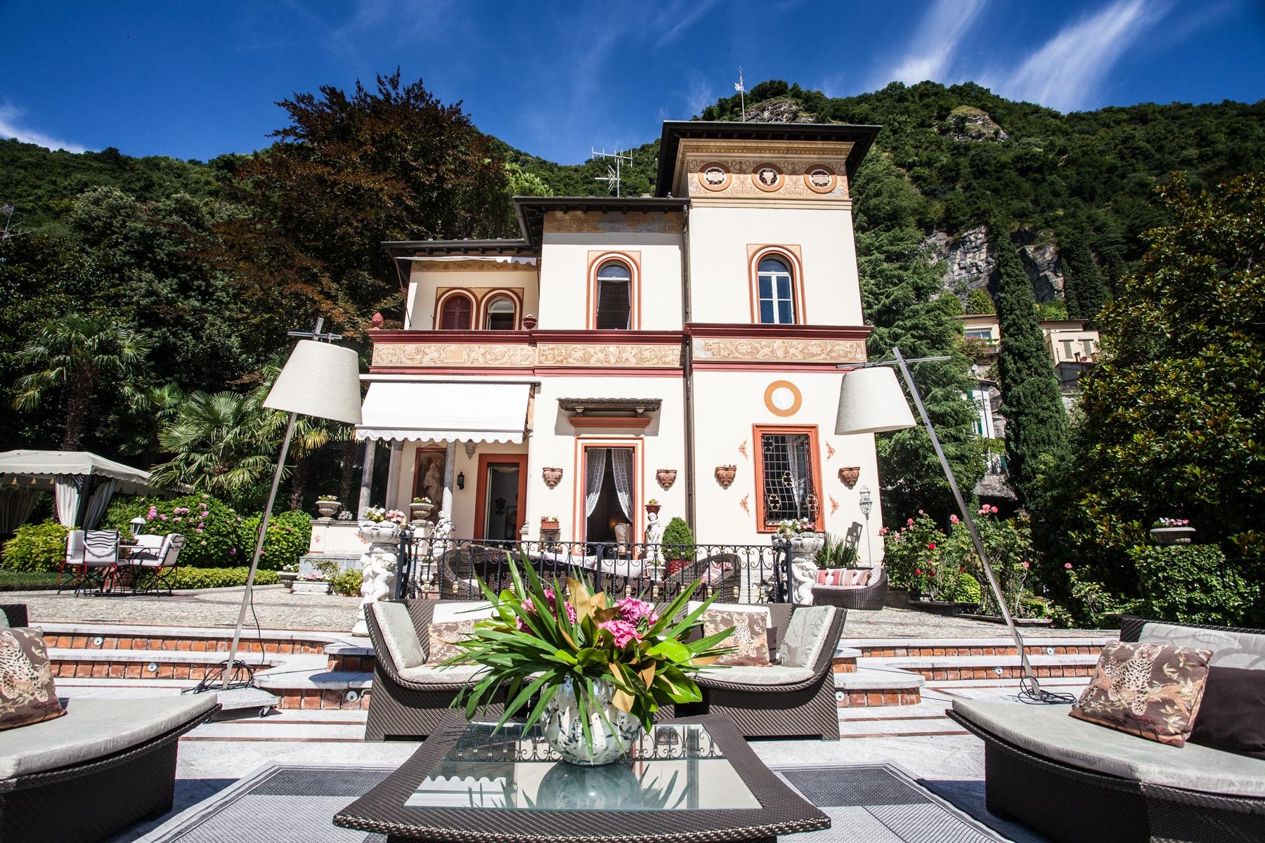 Charming historic villa with private park - 4