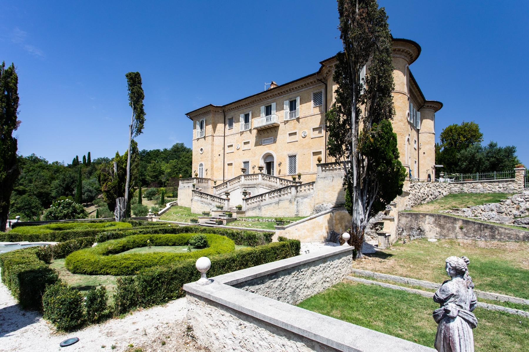 Villa ottocentesca con parco e piscina - 2