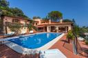 Spettacolare villa con piscina fronte mare, in vendita, Monte Argentario | Sotheby’s Realty Italy - 1