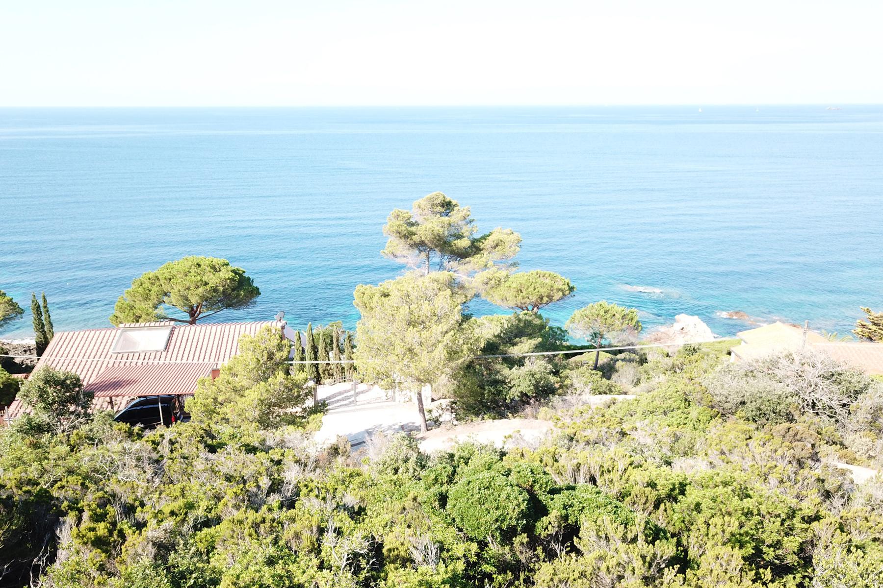 Villa avec une vue à couper le souffle  sur la mer et accès direct à la plage - 19