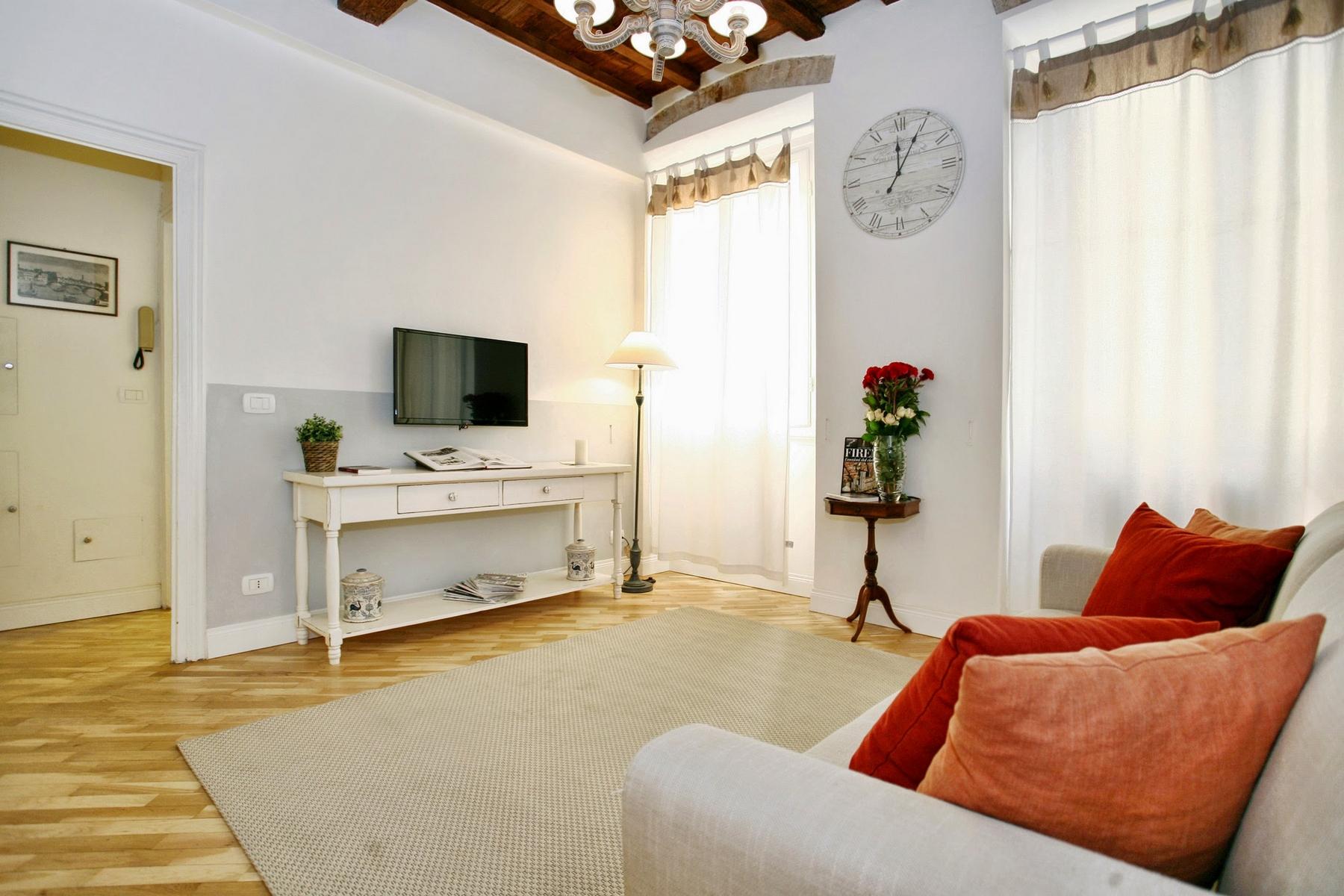 Modern apartment in the heart of Florence - 1