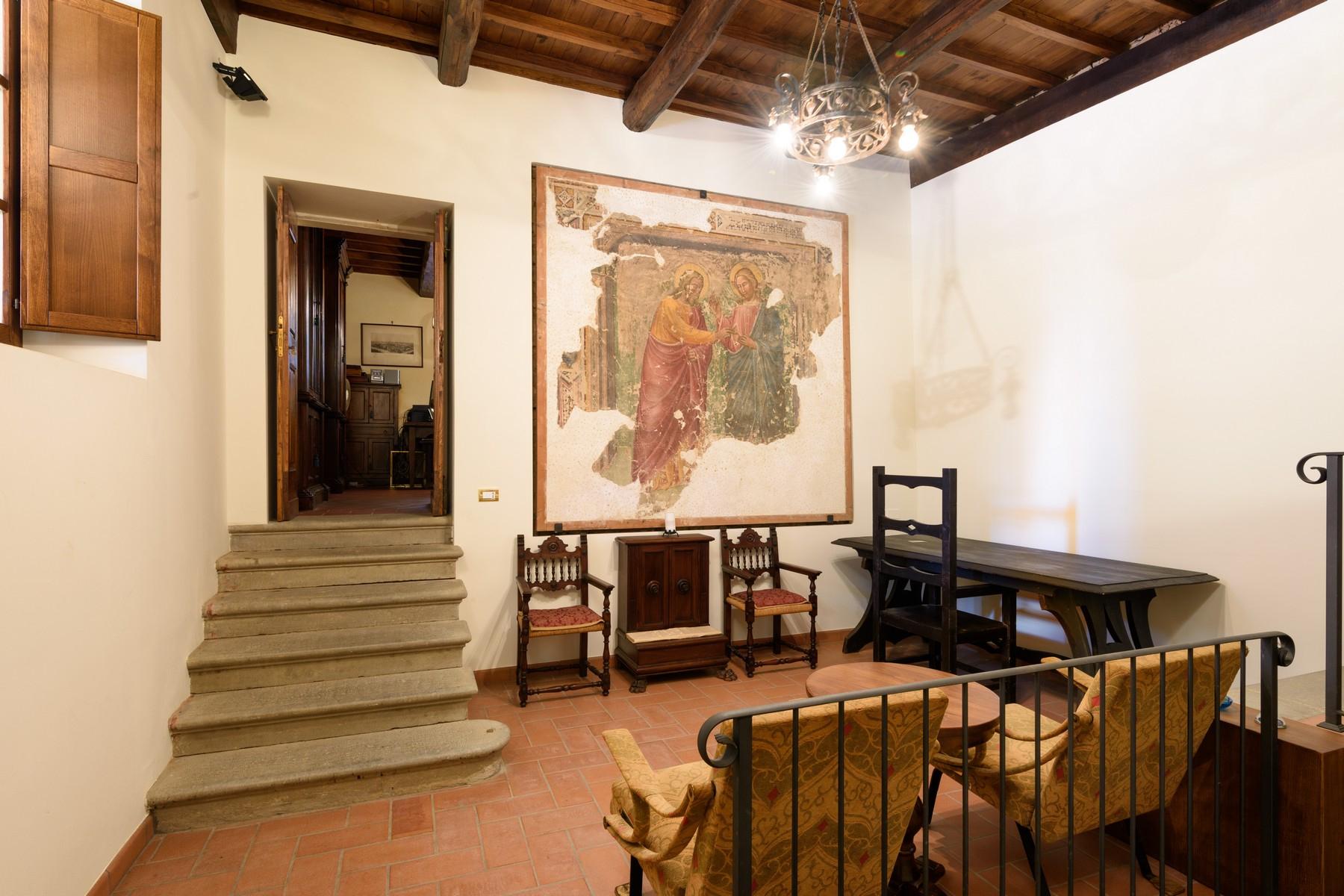 Historical palace of the 10th century in the heart of the Val di Chiana - 14