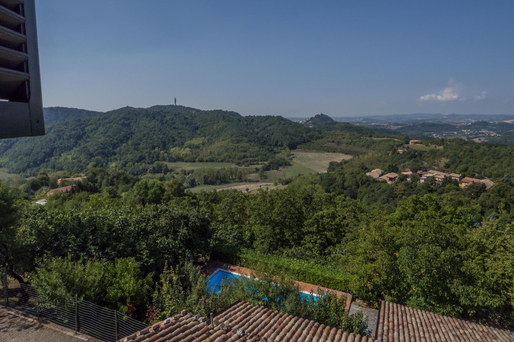 Enchanting complex castled on the hills of Monferrato - 9