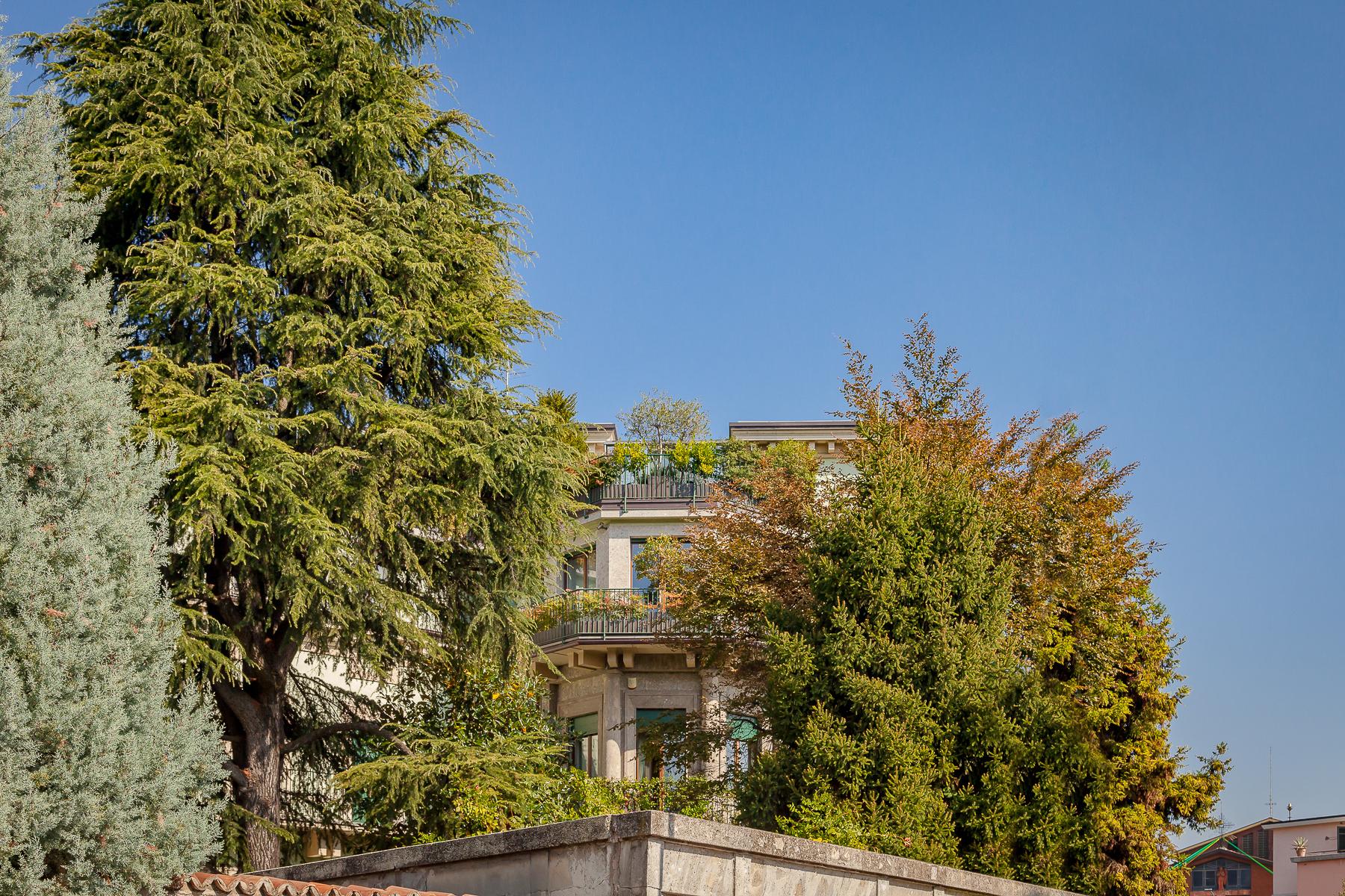 Charming penthouse in Maggiolina / Villaggio dei Giornalisti district - 19