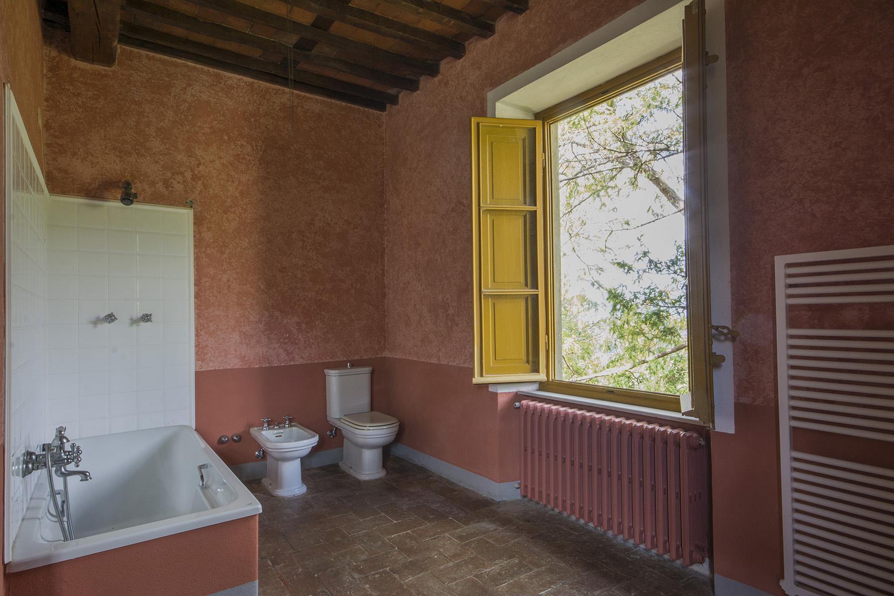 Wunderschöne Villa mit herrlichem Blick auf dem Land von Lucca - 18