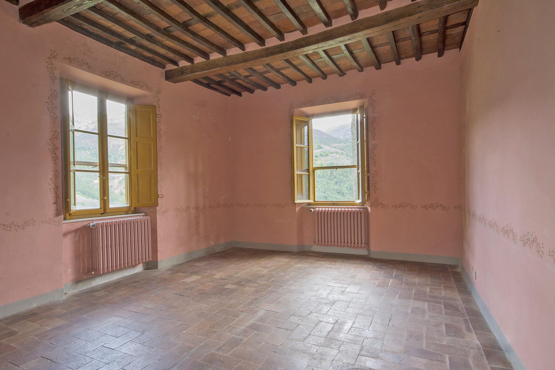 Stunning villa with breathtaking views of the Lucca countryside - 10