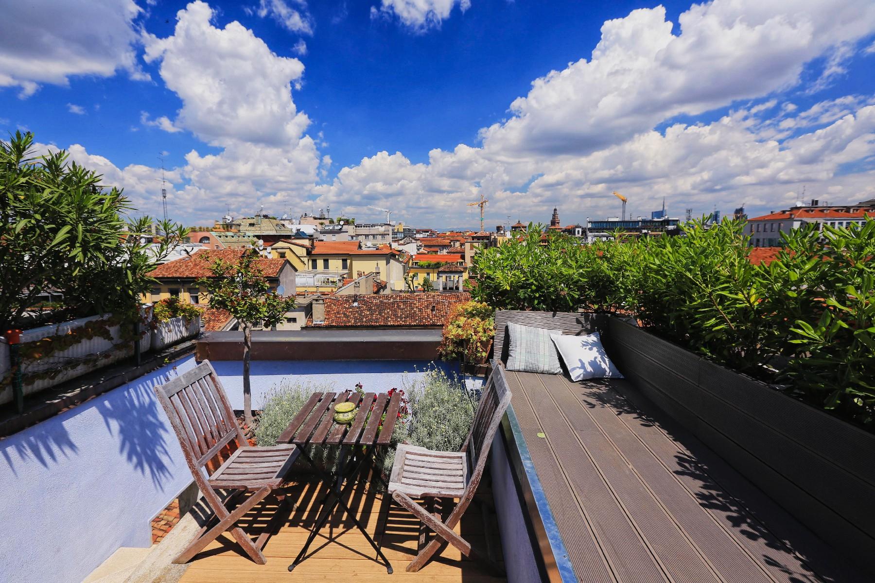 Charming penthouse overlooking the rooftops of the historic center - 1