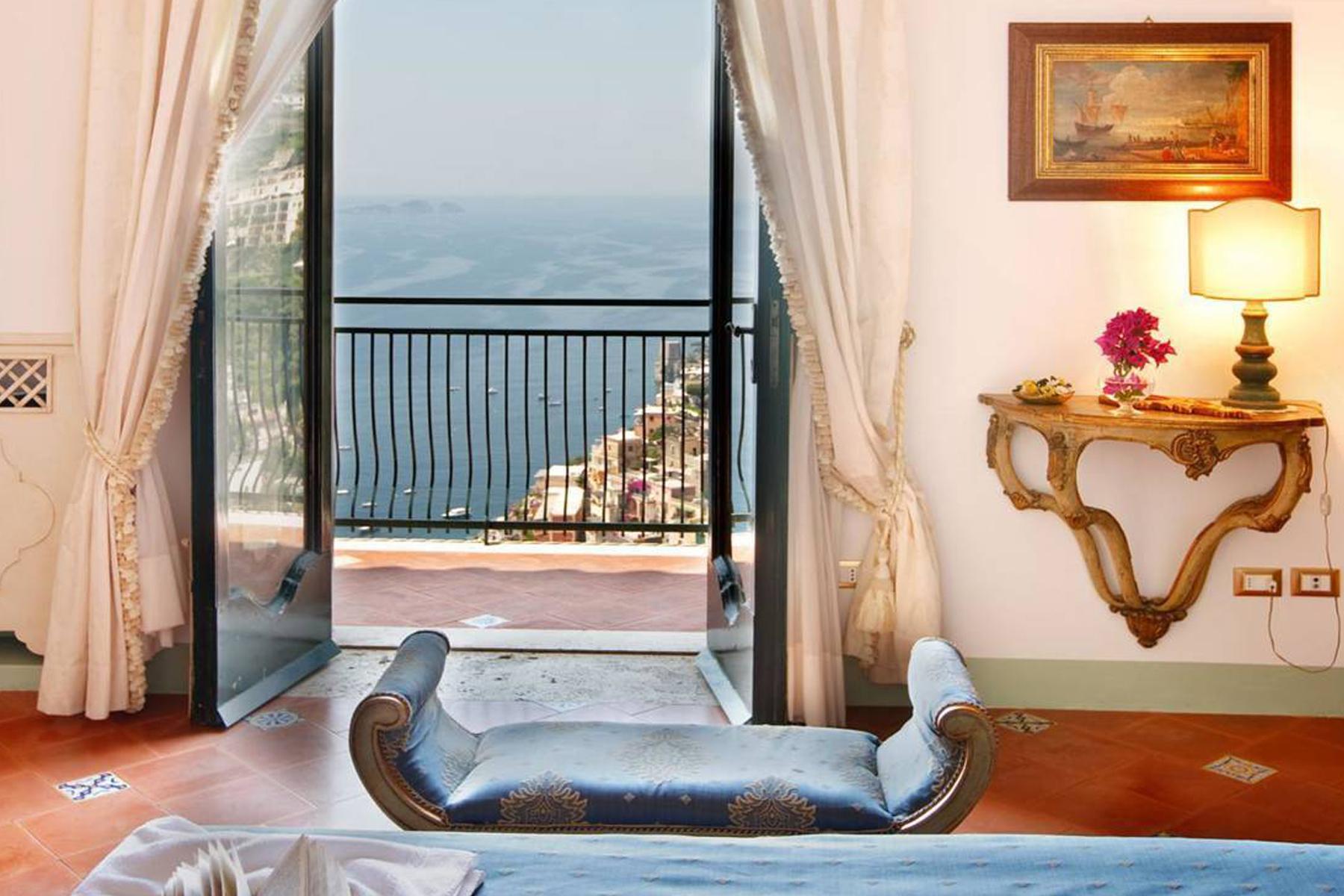 Восхитительный особняк 18 века с панорамным видом на море в Позитано на побережье Амальфи, Италия - 22