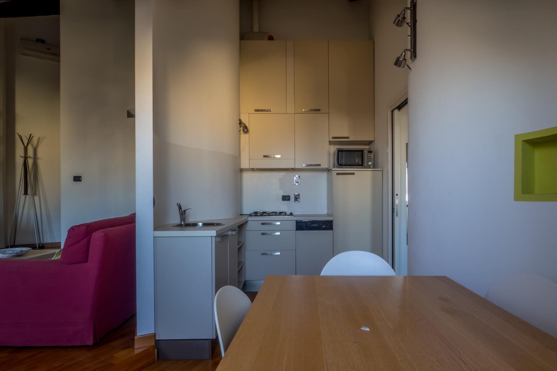 Apartment on the last floor in the historical center of Turin - 9