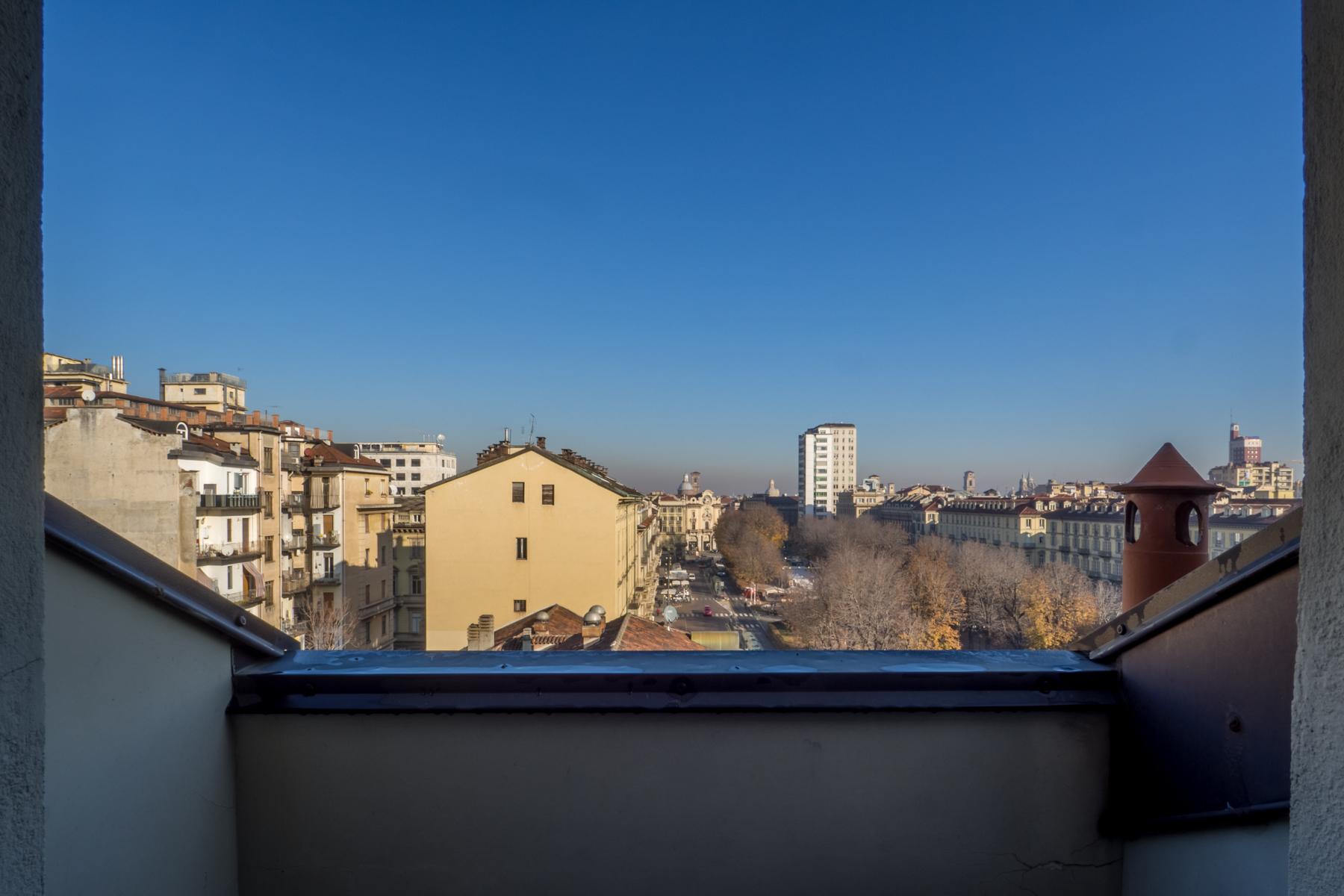 Apartment on the last floor in the historical center of Turin - 6