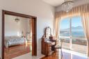 Imponente villa panoramica con giardino e terrazzi, in vendita, Napoli | Sotheby’s Realty Italy - 9