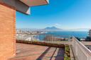 Imponente villa panoramica con giardino e terrazzi, in vendita, Napoli | Sotheby’s Realty Italy - 1