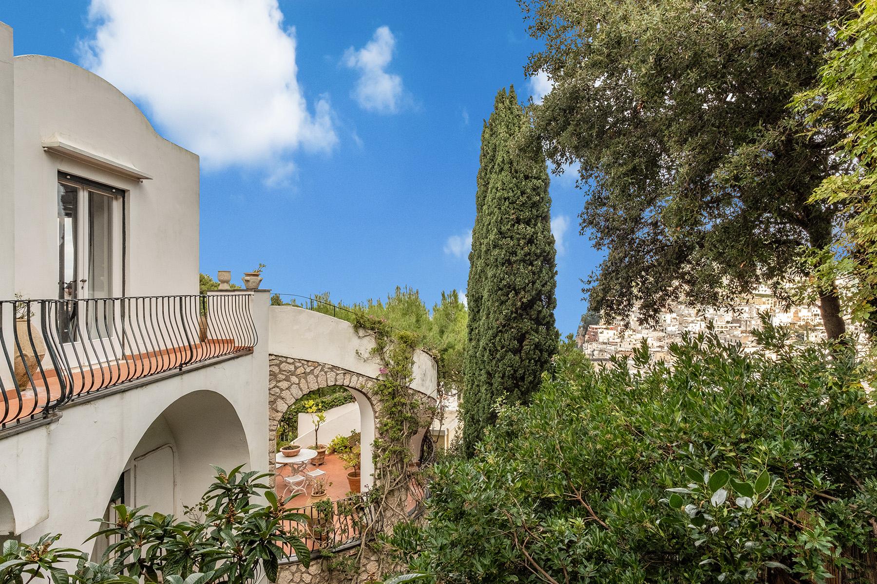 Splendida villa con piscina a due passi del centro di Capri - 24