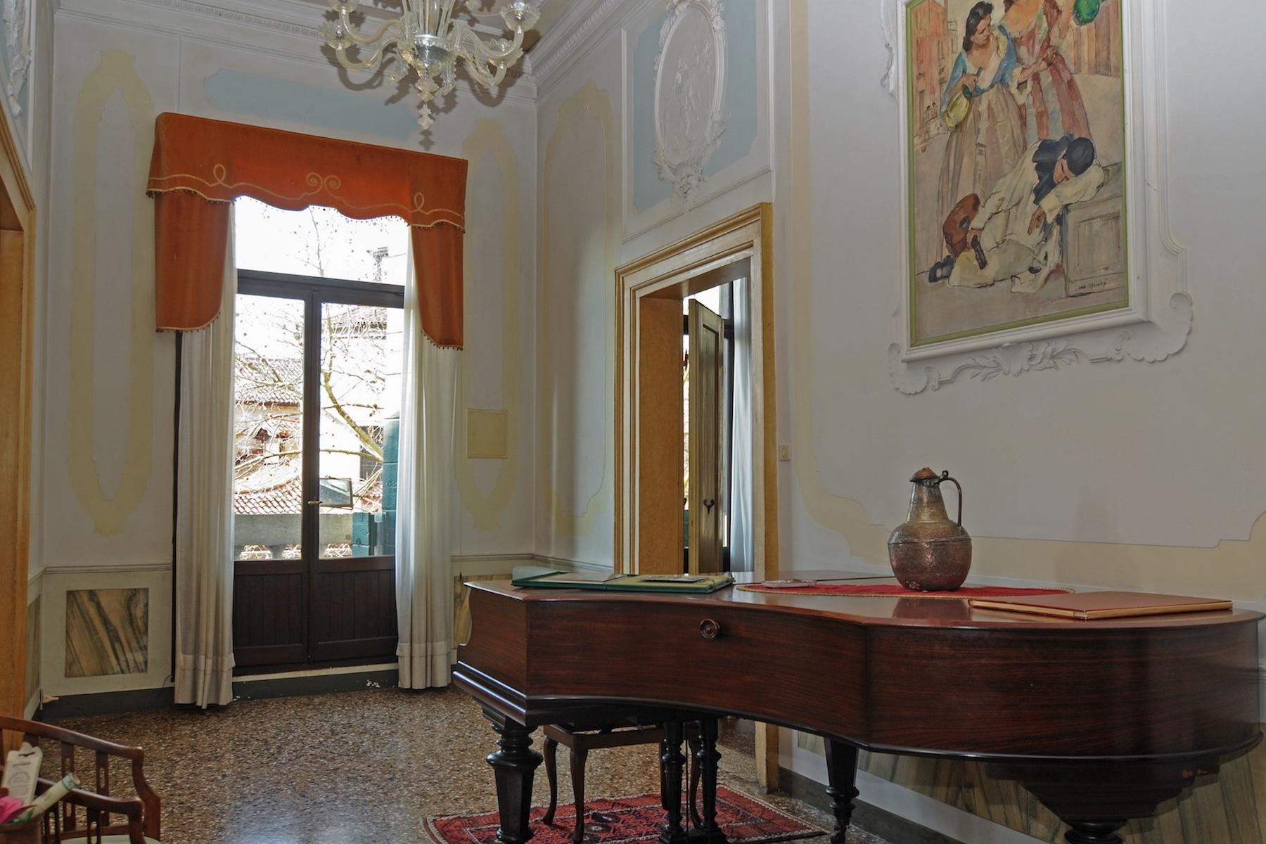 Elegant piano nobile with terrace Santa Croce - 8