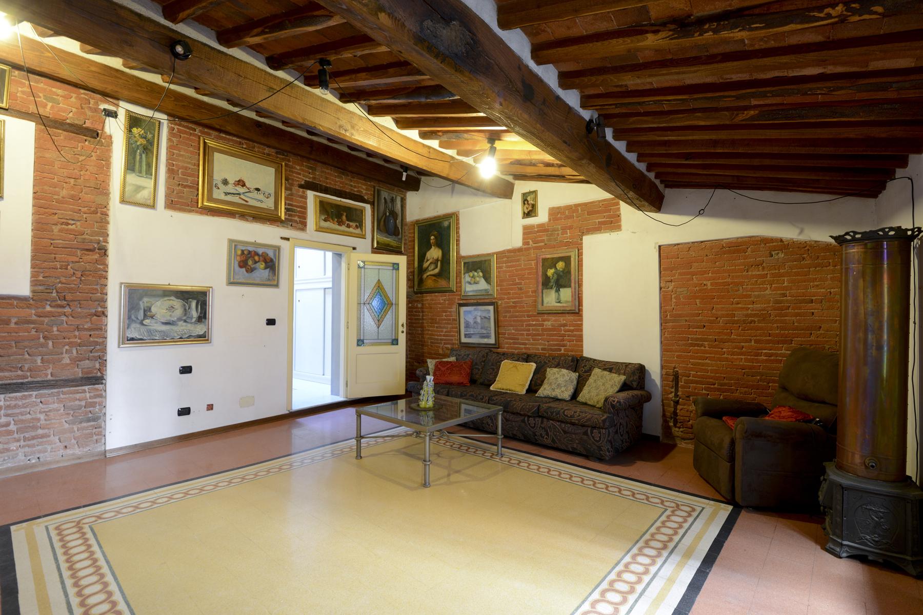 Refined apartment in the center of Lucca - 6
