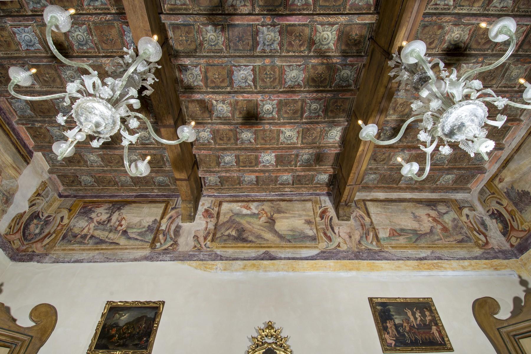 Великолепный исторический дворец в сердце Реджо-Эмилии - 5