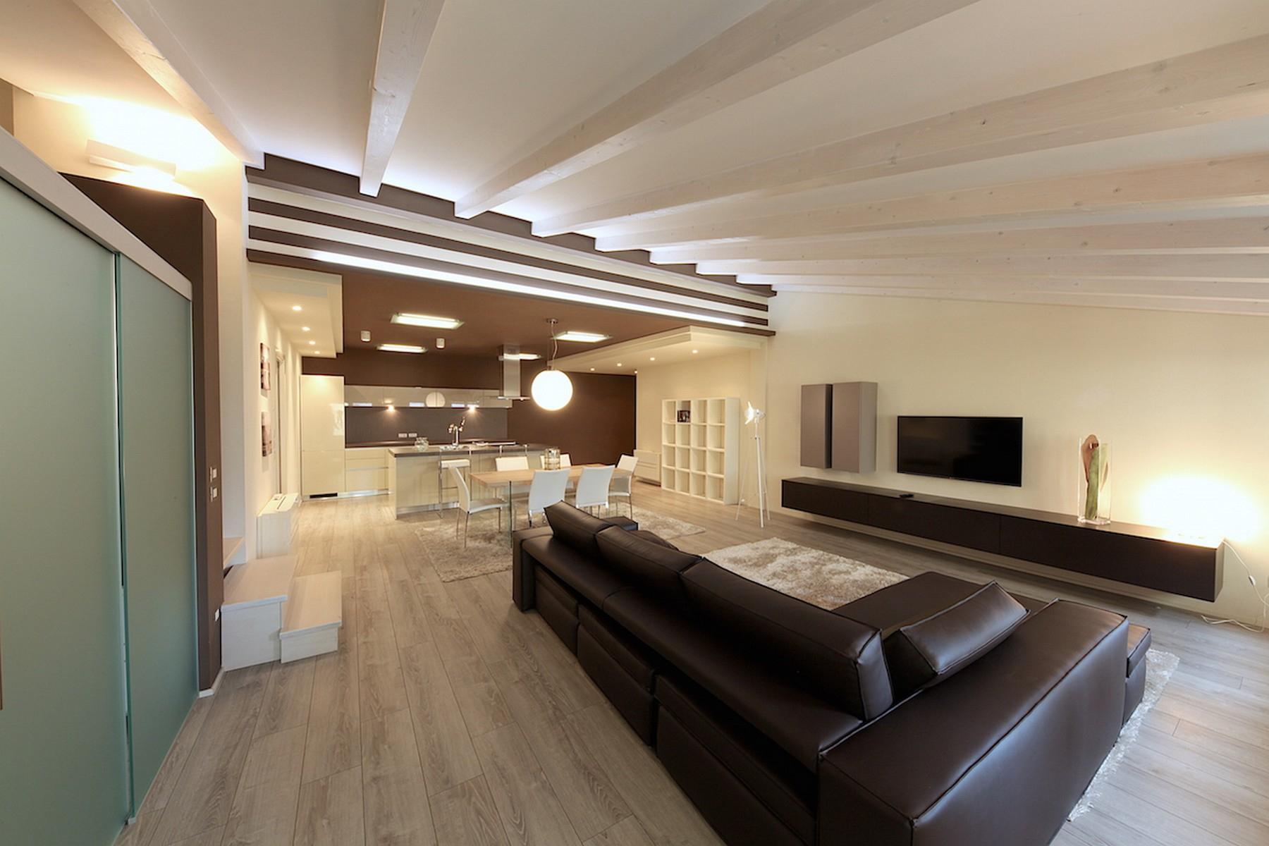 Beautiful modern loft in the heart of Desenzano del Garda - 4