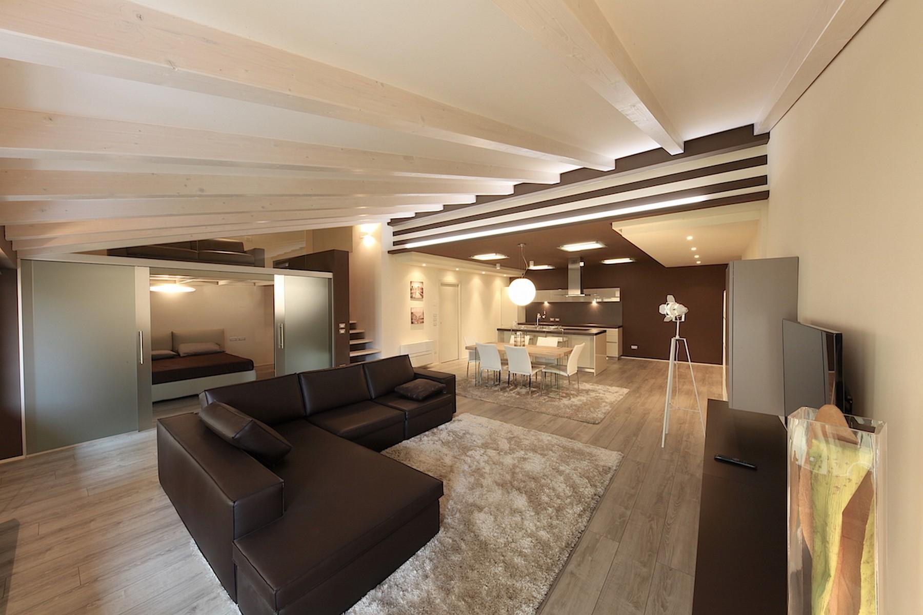 Beautiful modern loft in the heart of Desenzano del Garda - 2