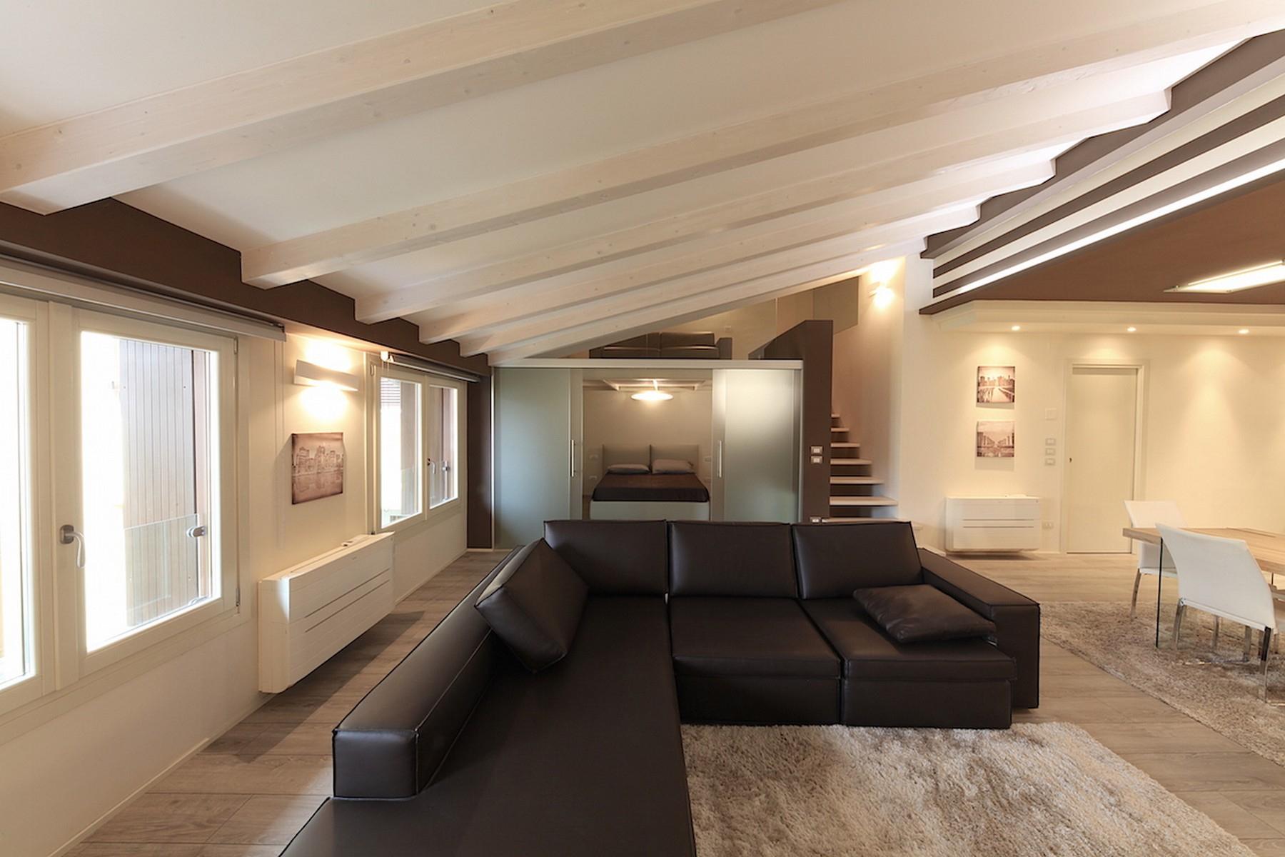Beautiful modern loft in the heart of Desenzano del Garda - 16