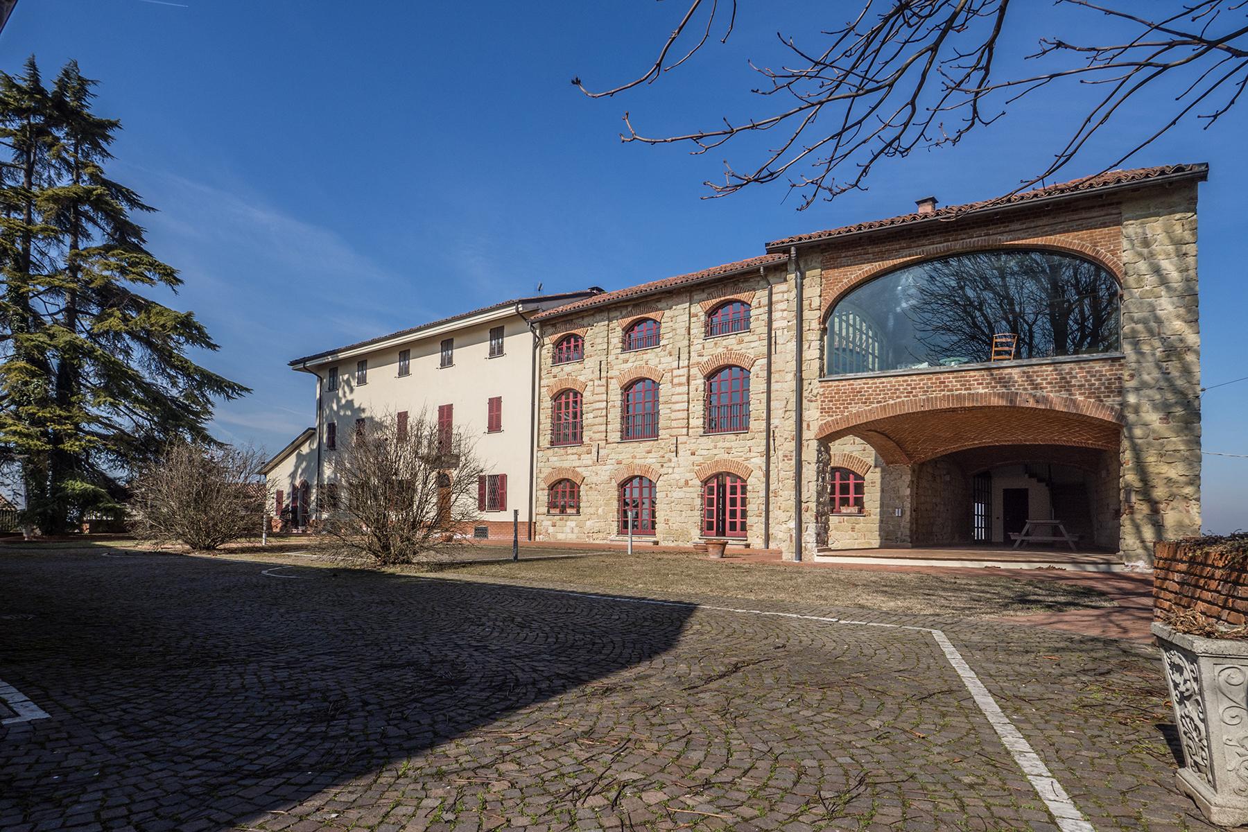 Magnificent farmhouse in the hills of Monferrato - 1