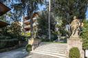 Meraviglioso appartamento immerso nel verde del parco di Villa Brasini, in vendita, Roma | Sotheby’s Realty Italy - 14