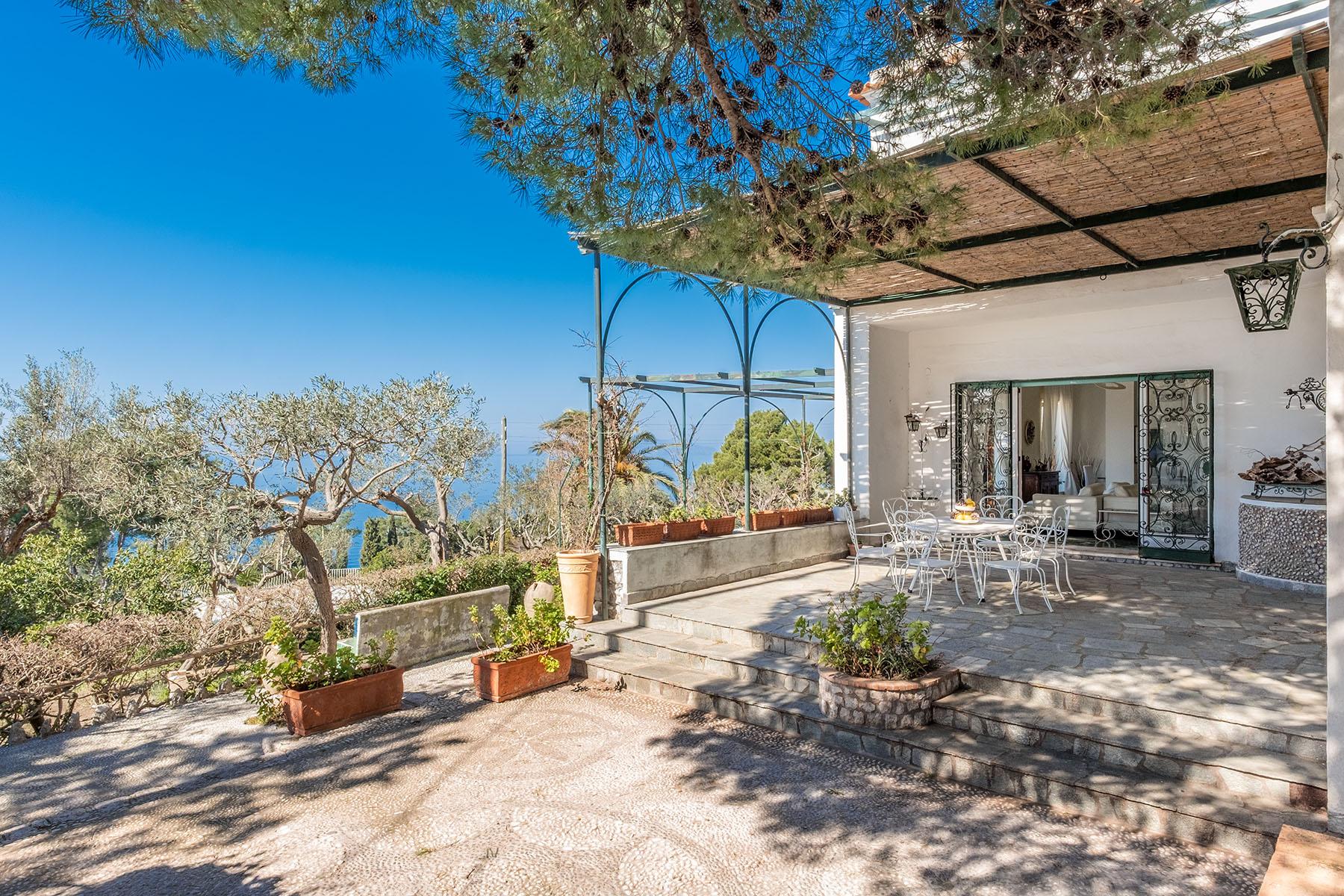 Wunderschöne Villa mit Garten und Seeblick in Anacapri - 1
