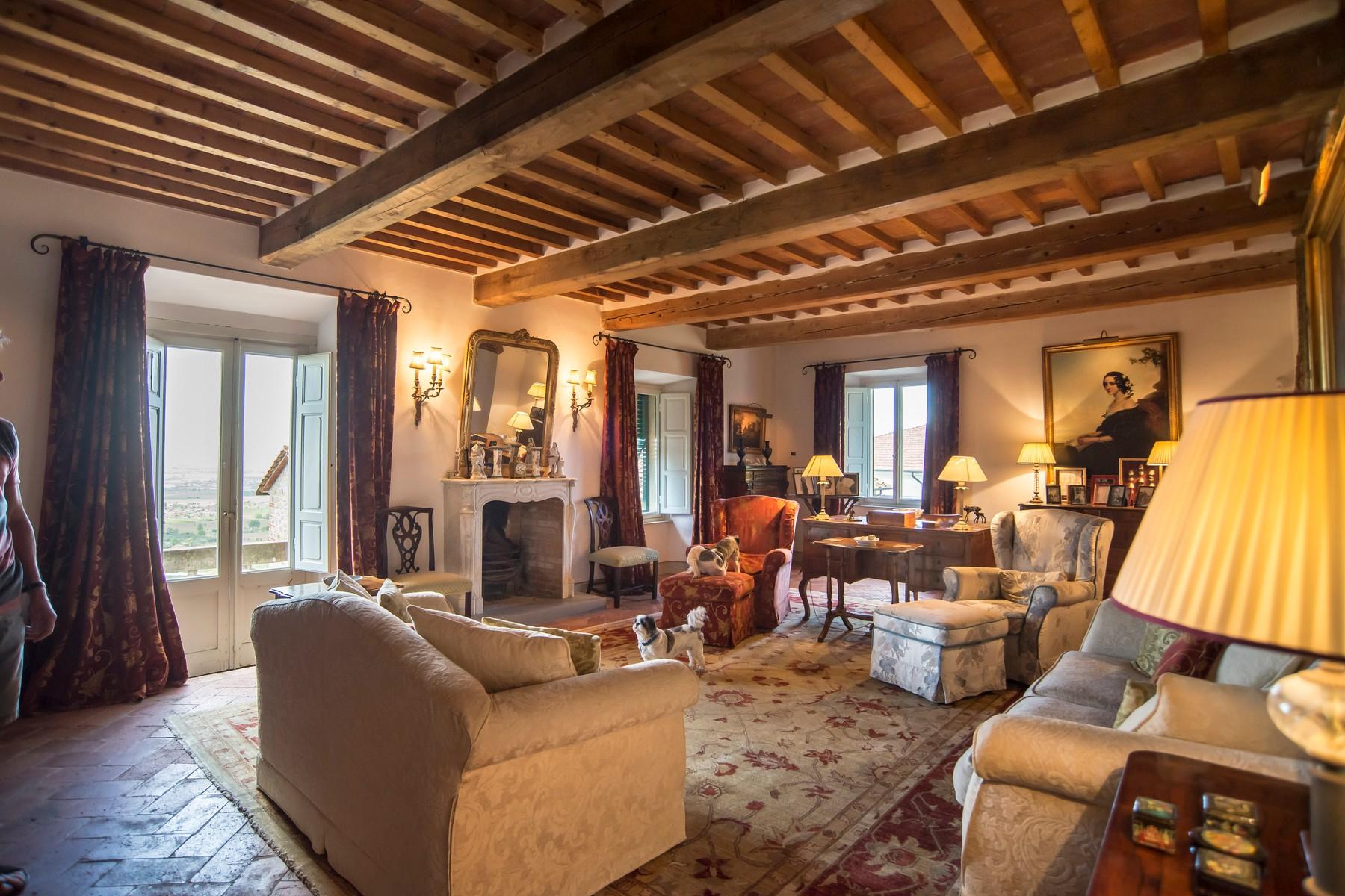 Wunderschöne Villa in der Nähe des Golfplatzes in Montecatini Terme - 6