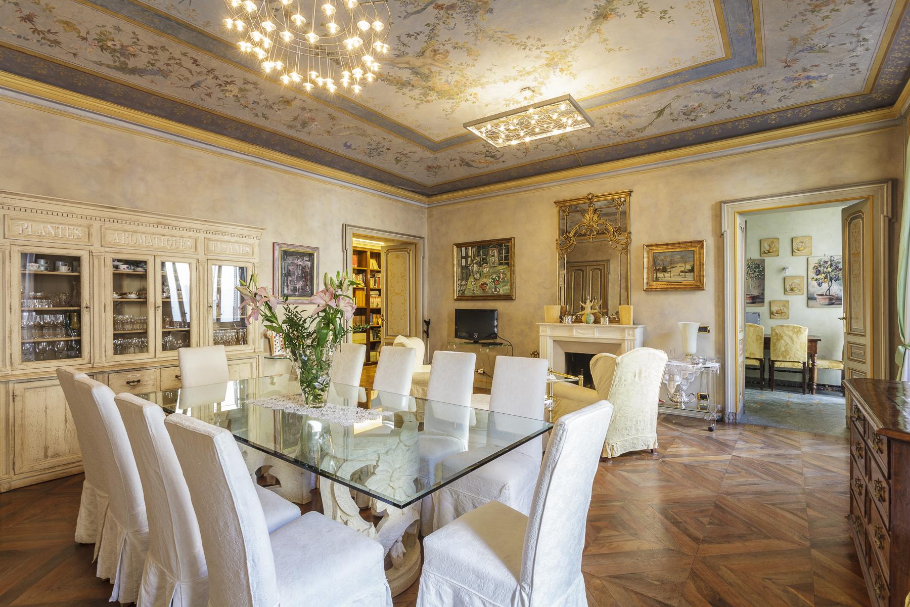 Refined apartment in the historical center of Turin - 5
