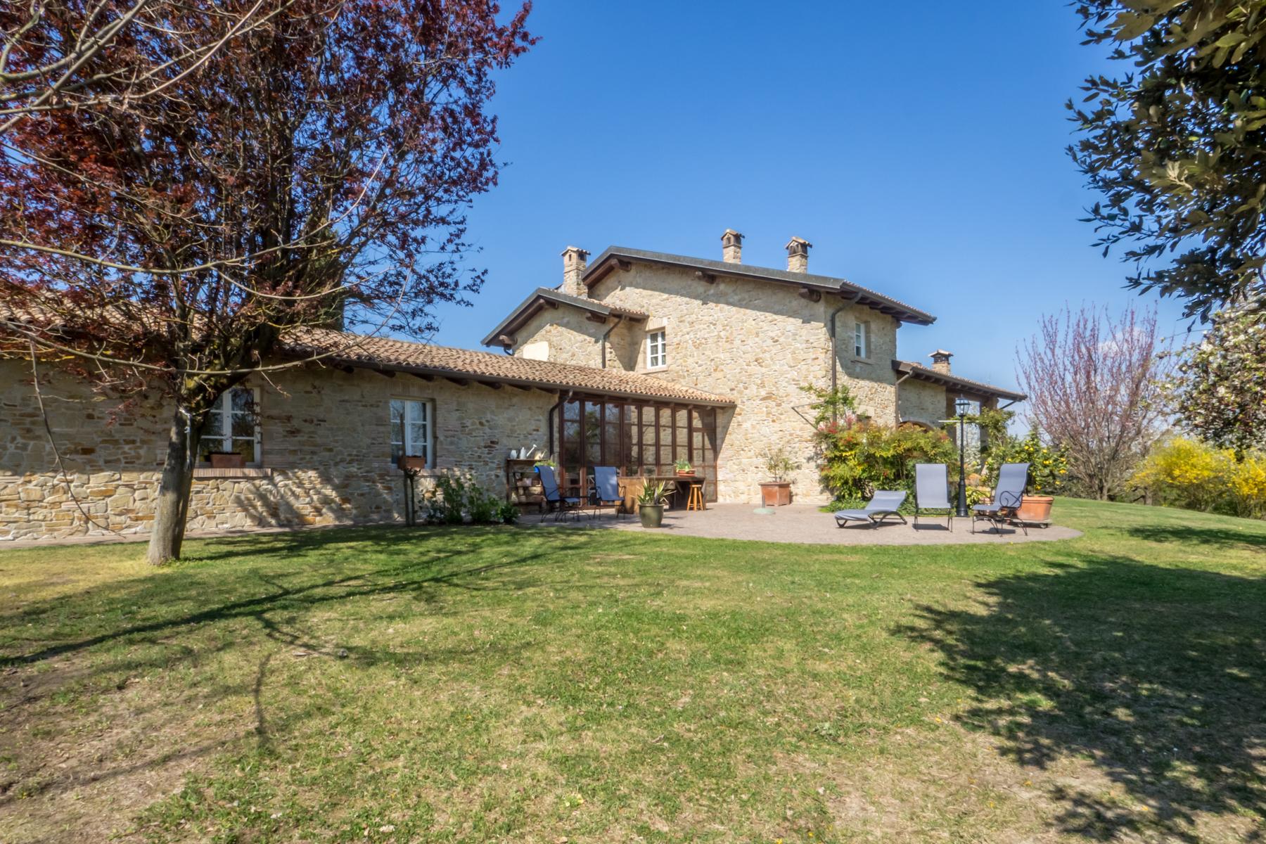Wunderschönes Bauernhaus aus Stein mitten auf den Monferrato Hügeln - 28