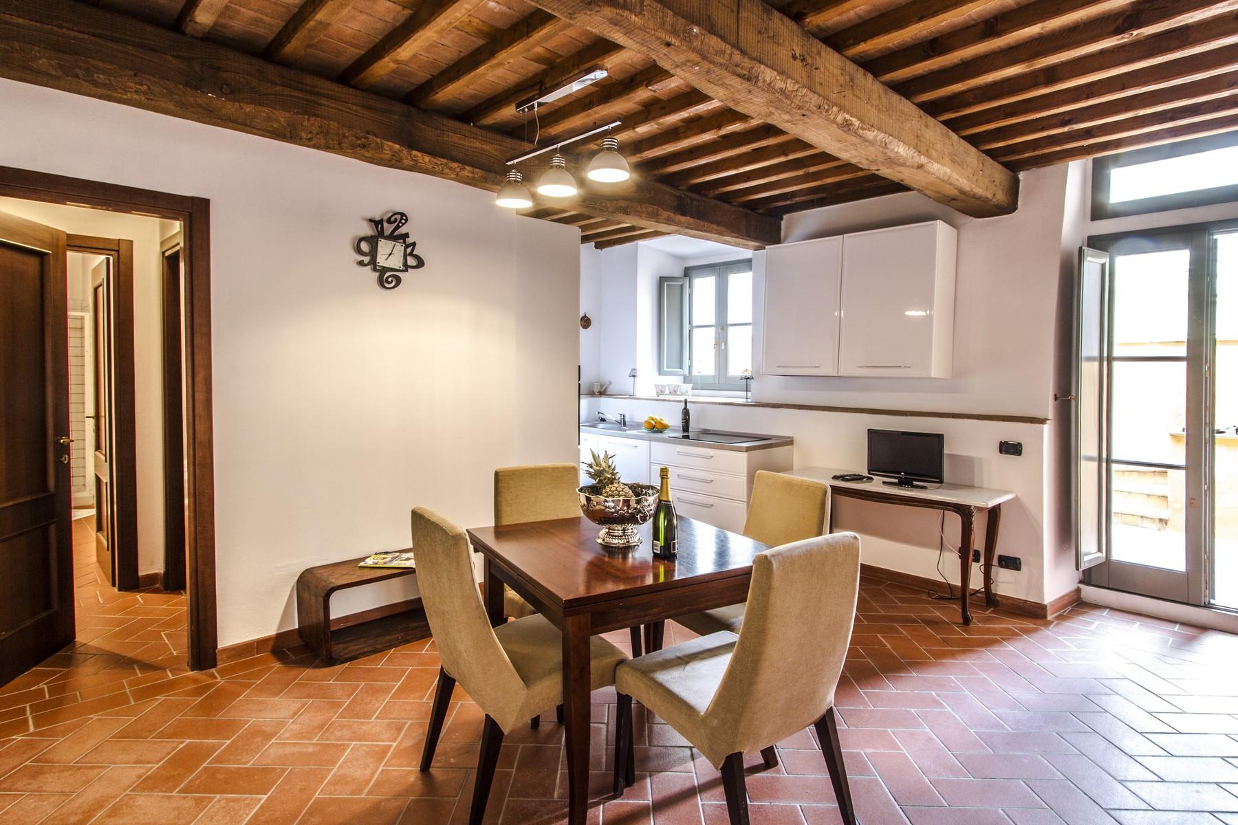 Luxuswohnung in exklusiver Anlage mit historischer Villa in den Hügeln von Lucca - 3