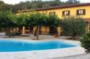 Casolare toscano con piscina sulle prime coline di Pescia, in vendita, Pescia | Sotheby’s Realty Italy - 1