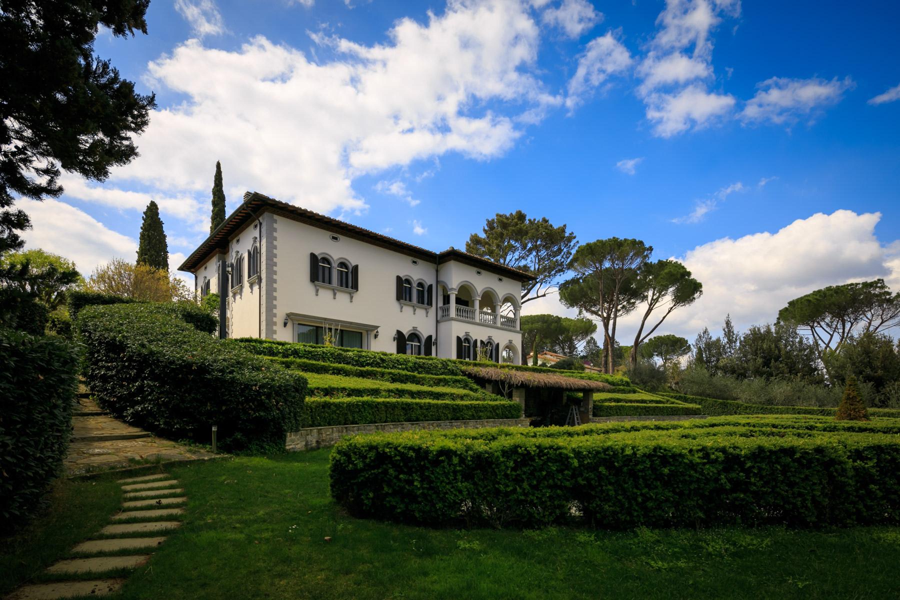 Splendida villa con piscina sulla collina di Poggio Imperiale a Firenze - 40