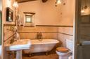 Splendido casale immerso nelle dolci colline Toscane, in vendita, Monte San Savino | Sotheby’s Realty Italy - 13