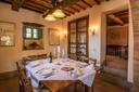 Splendido casale immerso nelle dolci colline Toscane, in vendita, Monte San Savino | Sotheby’s Realty Italy - 17