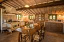 Splendido casale immerso nelle dolci colline Toscane, in vendita, Monte San Savino | Sotheby’s Realty Italy - 11